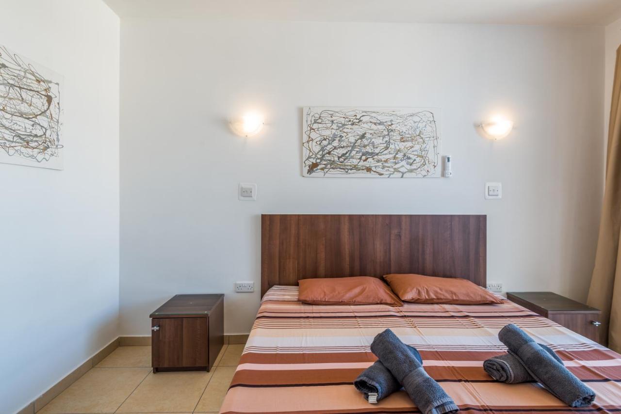 Seashells Apartments With Terrace, Just Off The Seafront In Bugibba - By Getawaysmalta 圣保罗湾城 外观 照片