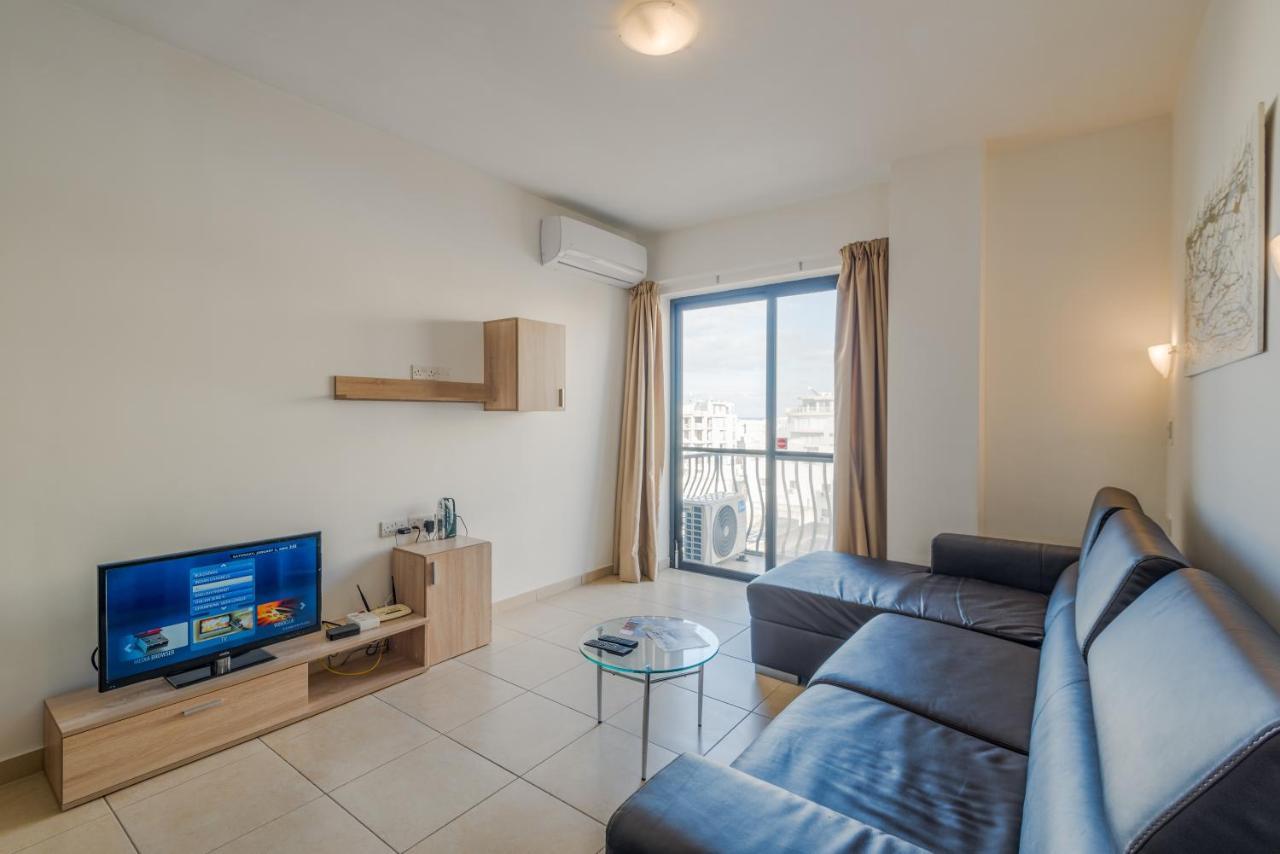 Seashells Apartments With Terrace, Just Off The Seafront In Bugibba - By Getawaysmalta 圣保罗湾城 外观 照片